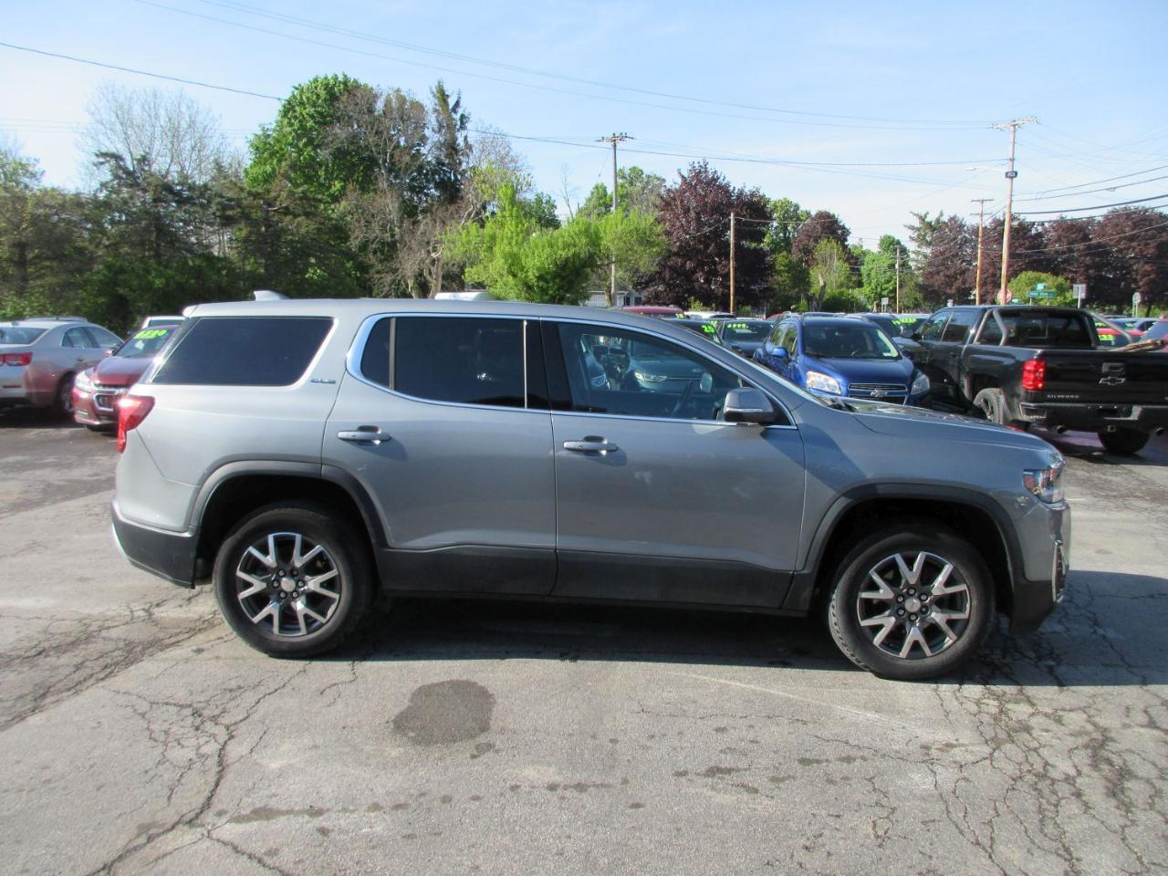 GMC Acadia SLE 2023