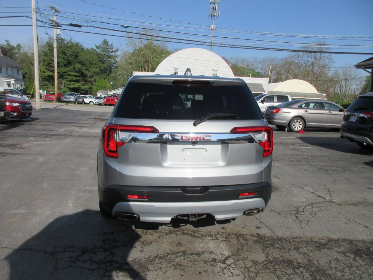 GMC Acadia SLE 2023