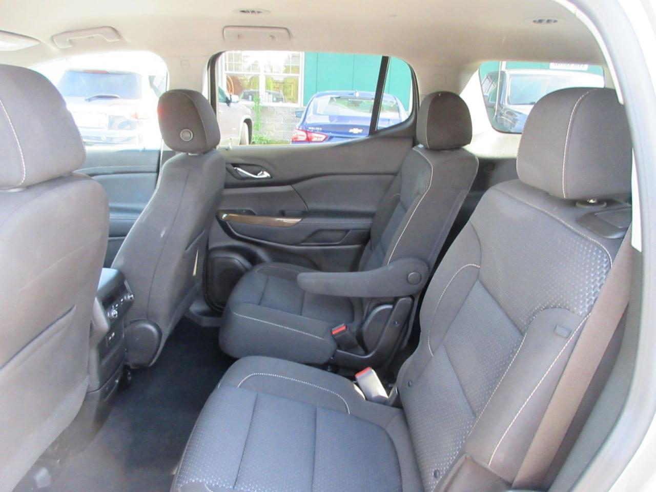 GMC Acadia SLE 2023