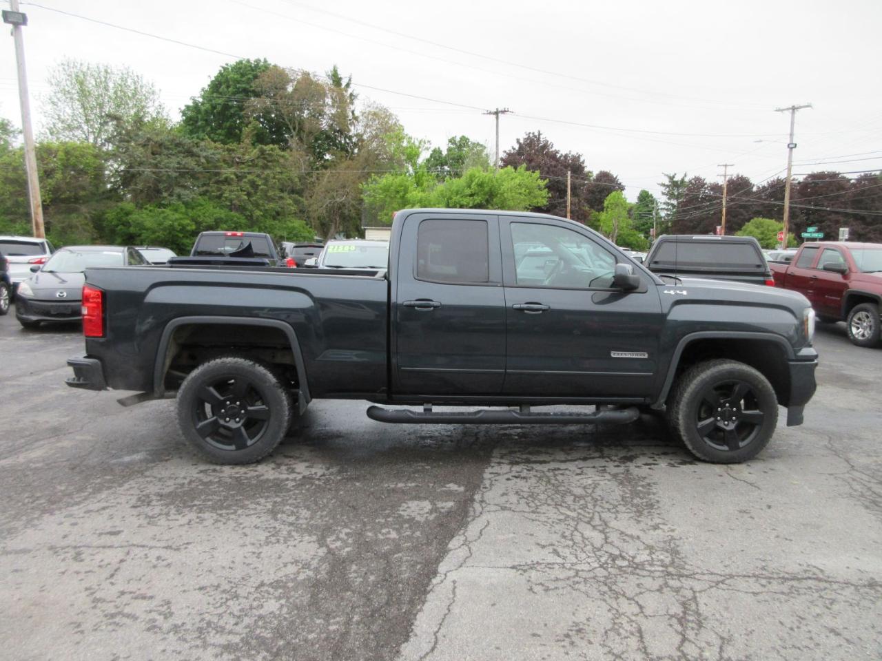 GMC Sierra 1500 Base Double Cab 4WD 2019
