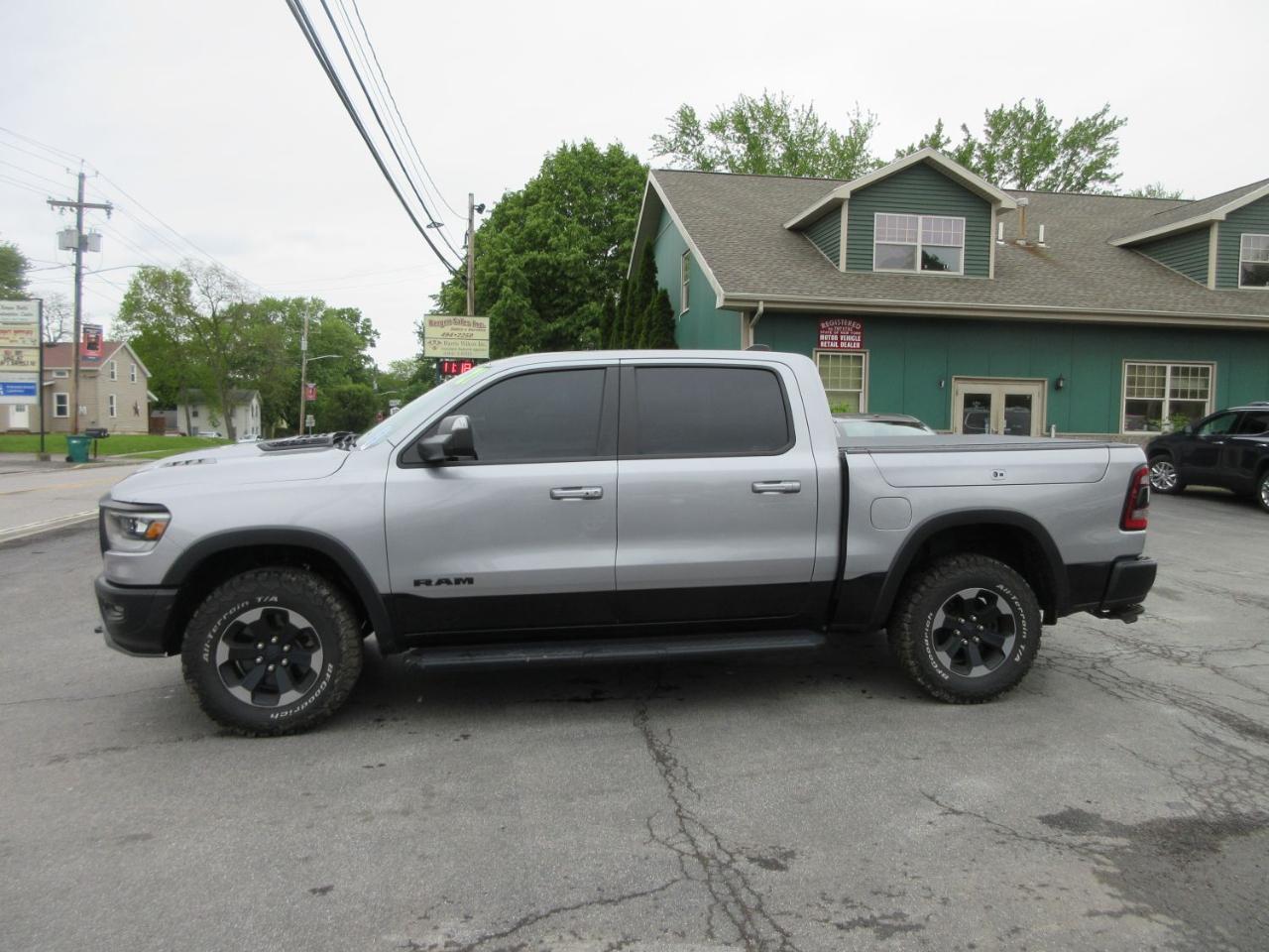 RAM 1500 Rebel Crew Cab SB 4WD 2021