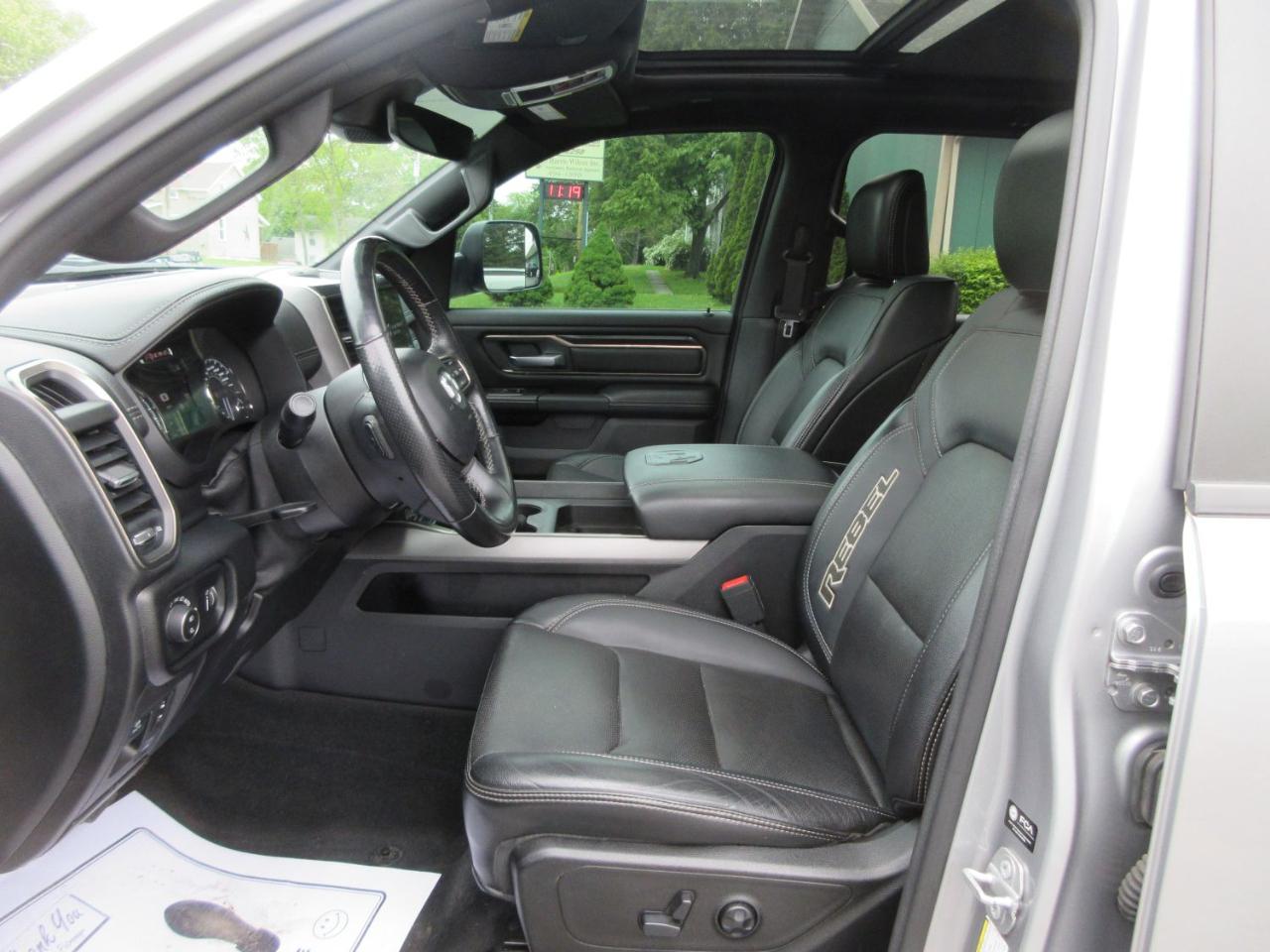 RAM 1500 Rebel Crew Cab SB 4WD 2021