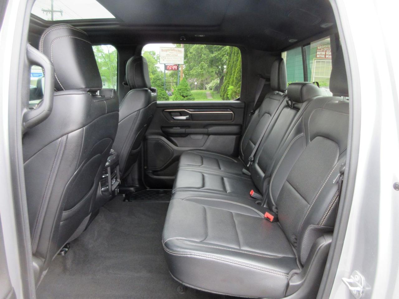 RAM 1500 Rebel Crew Cab SB 4WD 2021