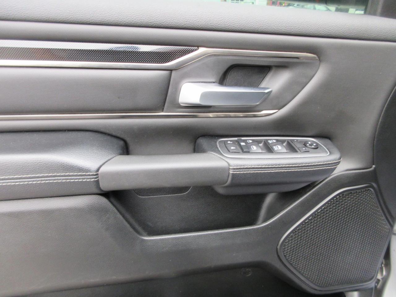 RAM 1500 Rebel Crew Cab SB 4WD 2021