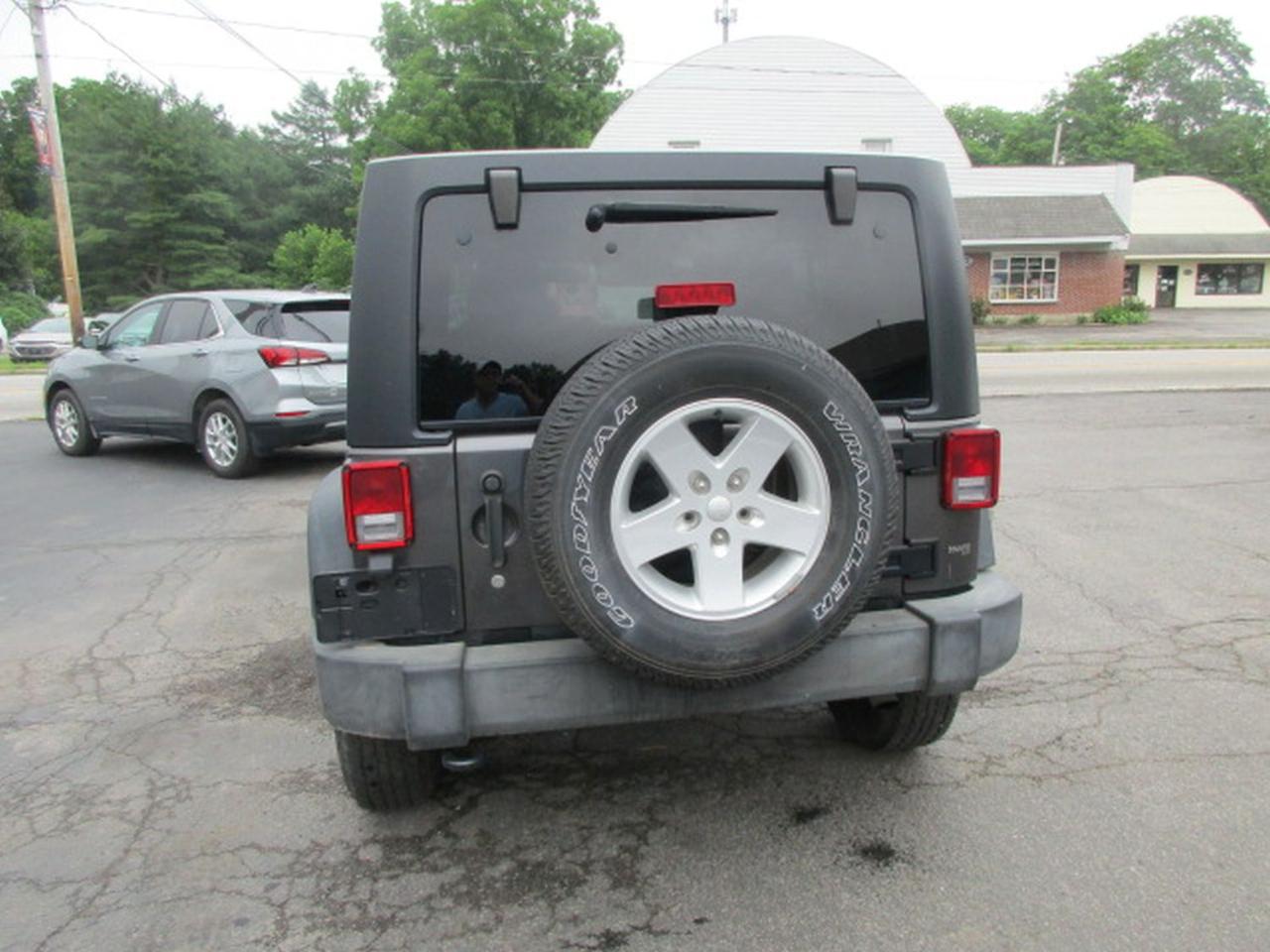 Jeep Wrangler Unlimited Sport 4WD 2017