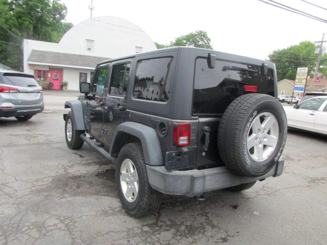 Jeep Wrangler Unlimited Sport 4WD 2017