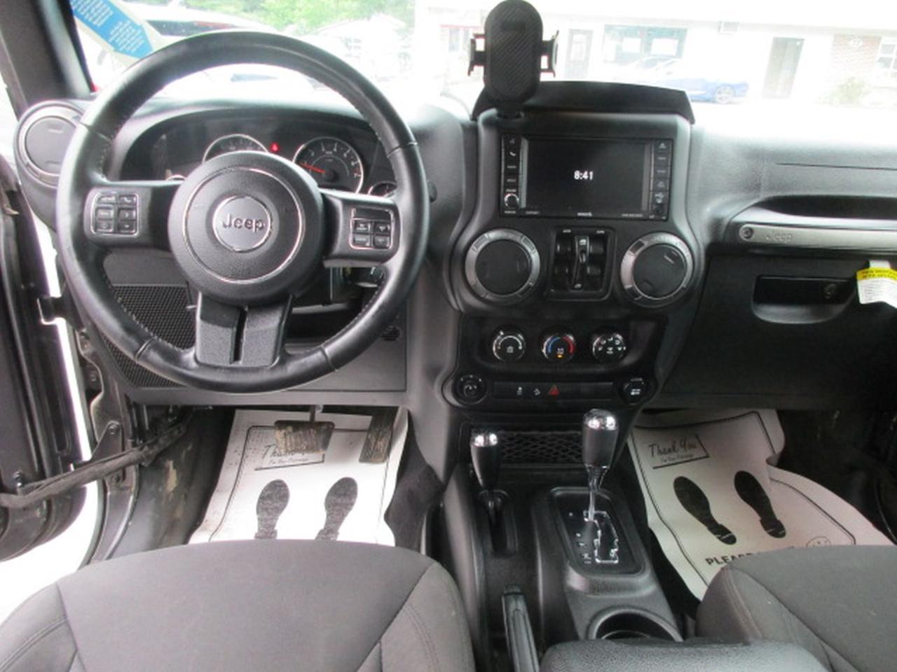 Jeep Wrangler Unlimited Sport 4WD 2017