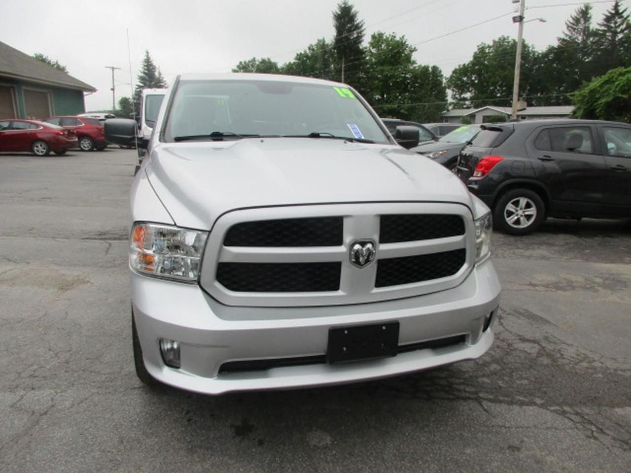 RAM 1500 Classic Tradesman Quad Cab 4WD 2019