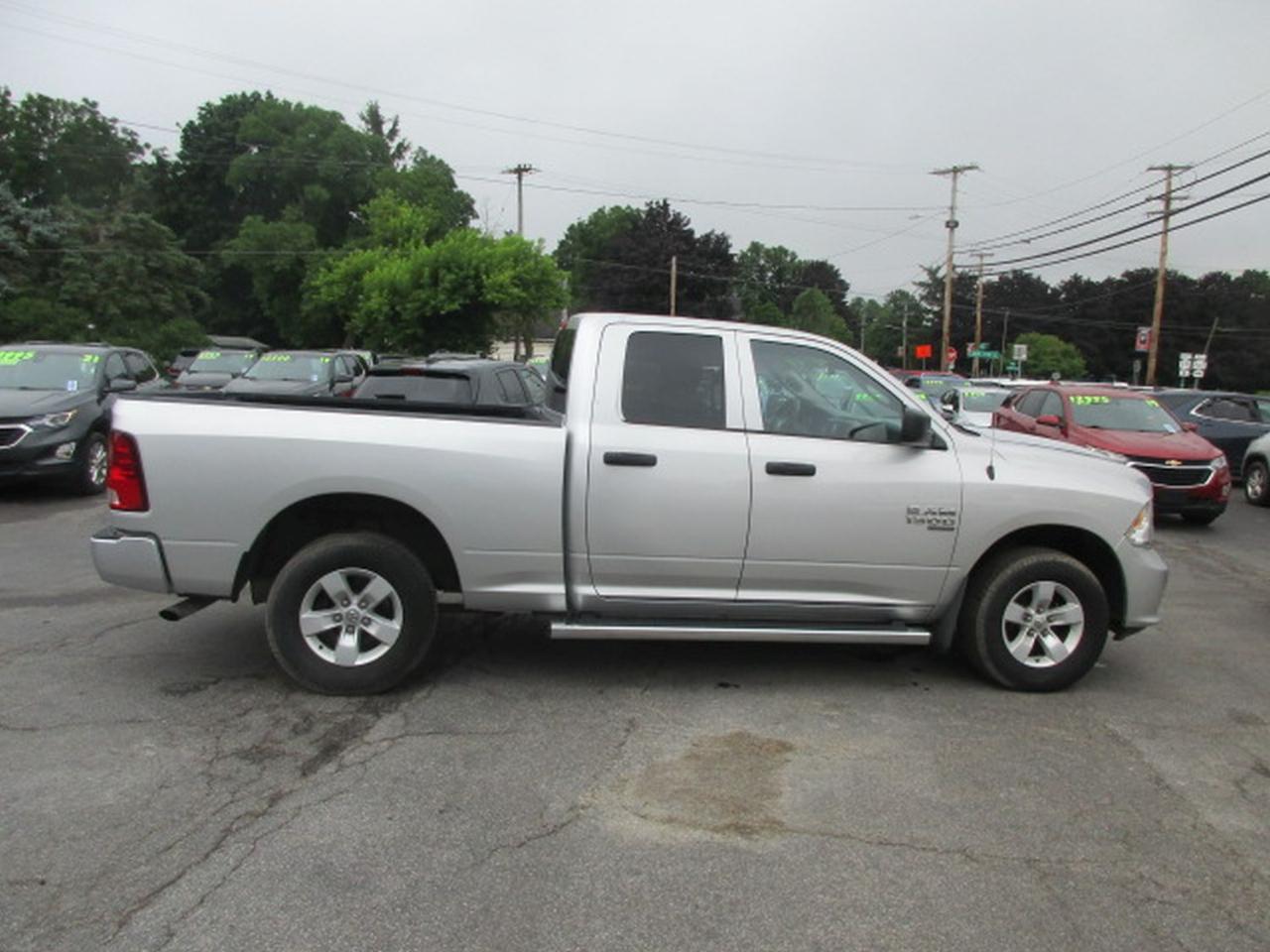 RAM 1500 Classic Tradesman Quad Cab 4WD 2019