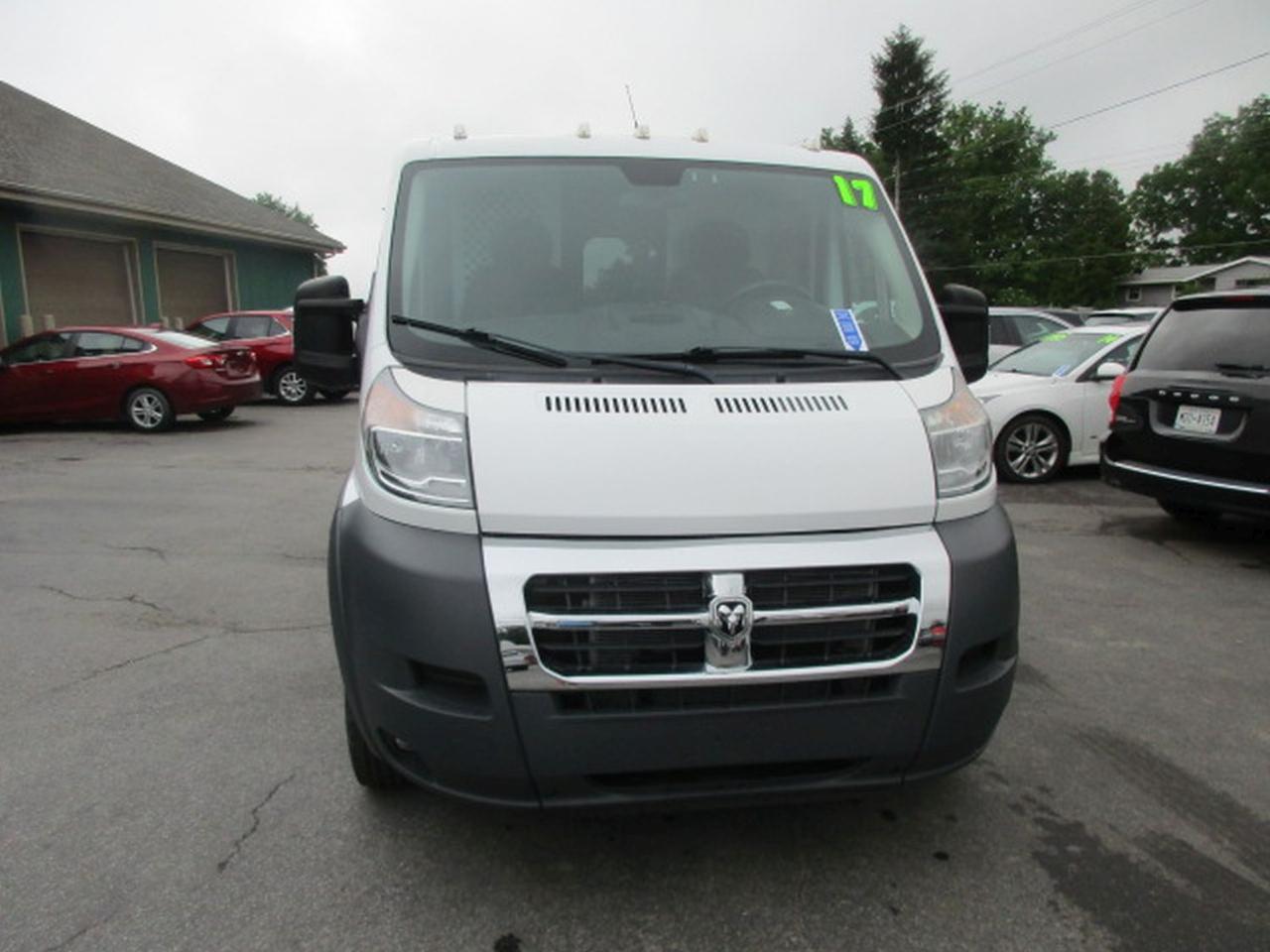 RAM Promaster 1500 Low Roof Tradesman 136-in. WB 2017