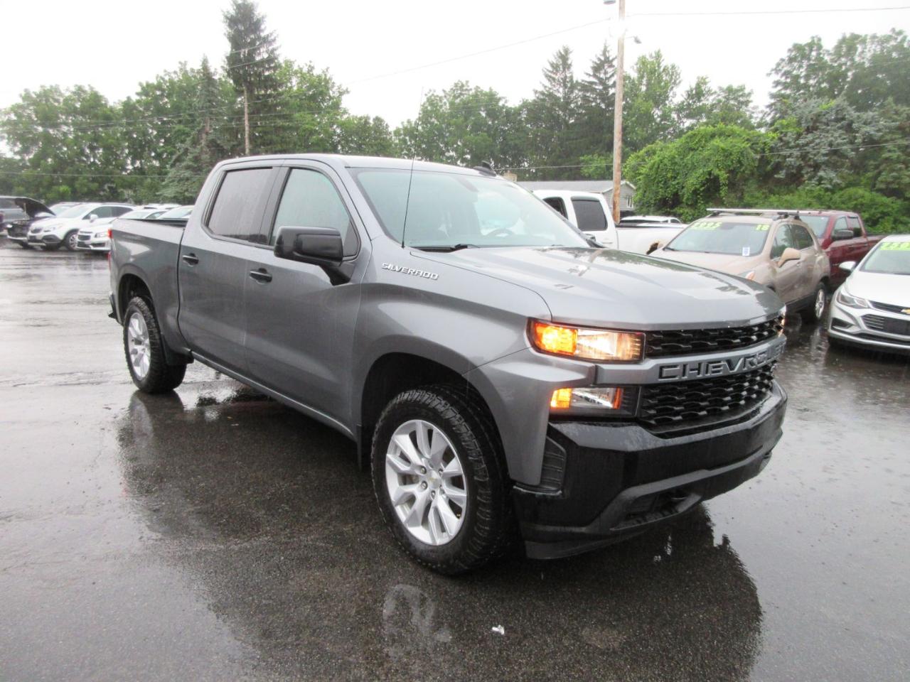 Chevrolet Silverado 1500 Custom Crew Cab Short Box 4WD 2021