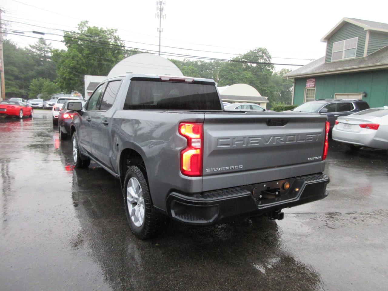 Chevrolet Silverado 1500 Custom Crew Cab Short Box 4WD 2021