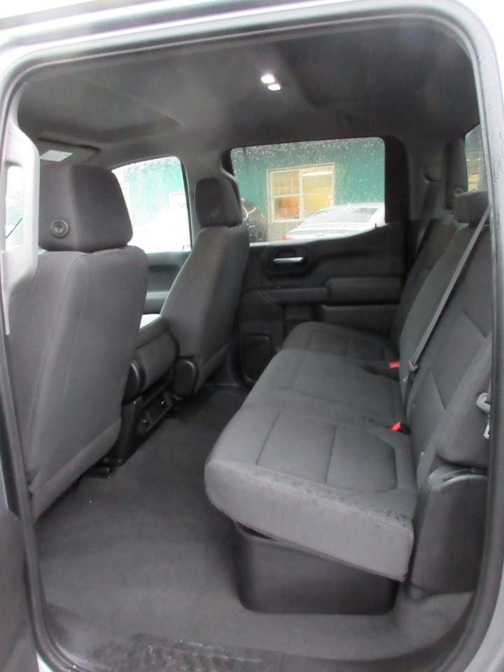 Chevrolet Silverado 1500 Custom Crew Cab Short Box 4WD 2021