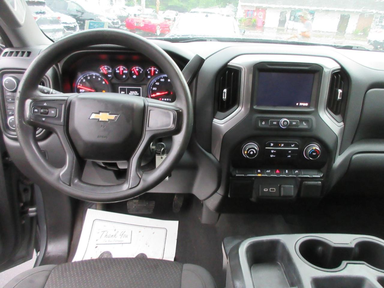 Chevrolet Silverado 1500 Custom Crew Cab Short Box 4WD 2021