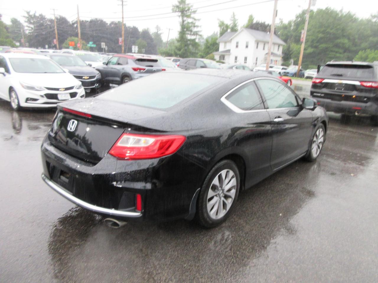 Honda Accord EX Coupe 6-Spd MT 2015