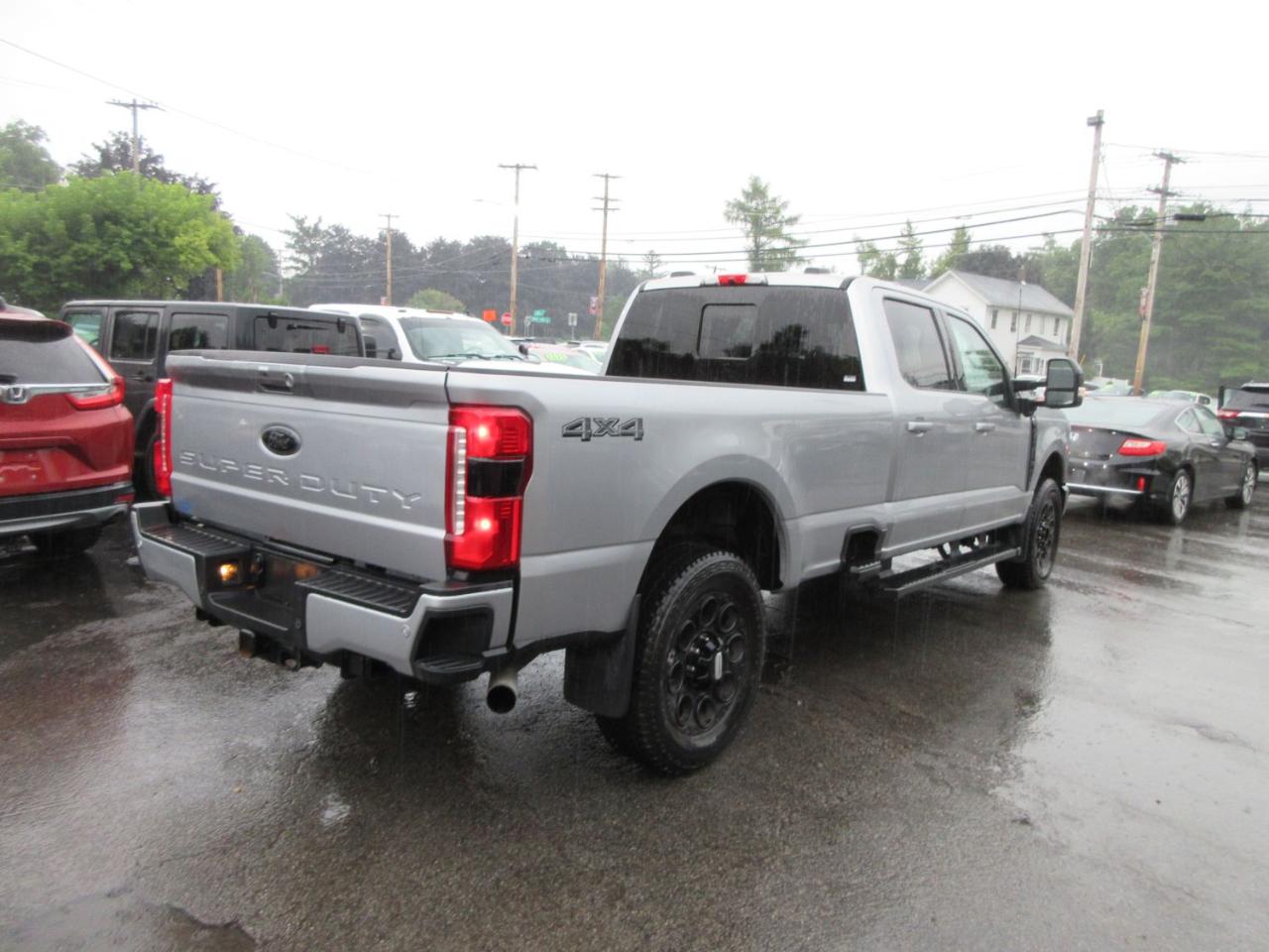 Ford F-250 SD XL Crew Cab 4WD 2024