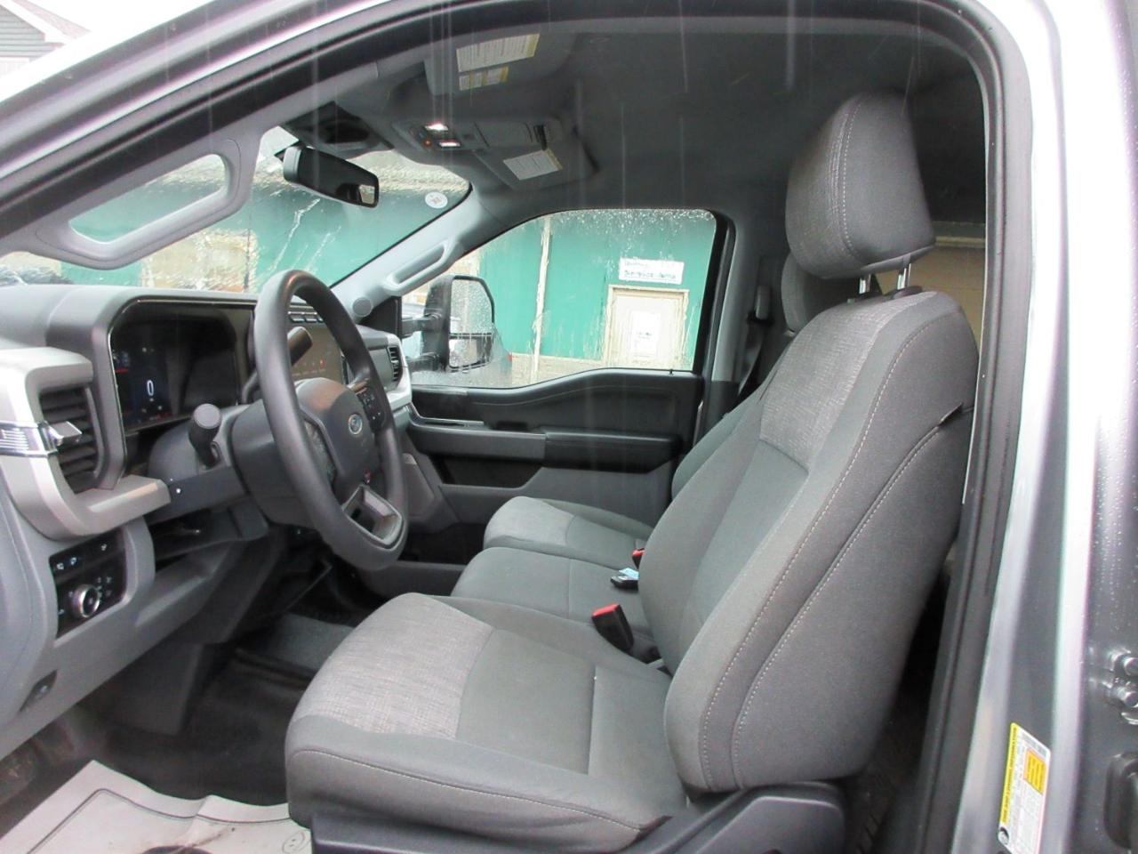 Ford F-250 SD XL Crew Cab 4WD 2024
