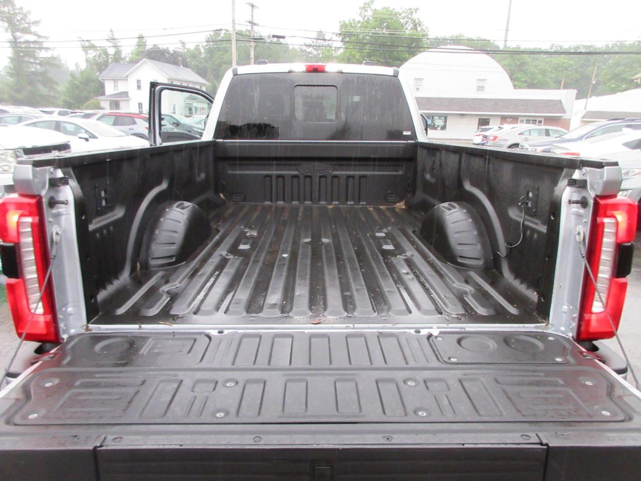Ford F-250 SD XL Crew Cab 4WD 2024