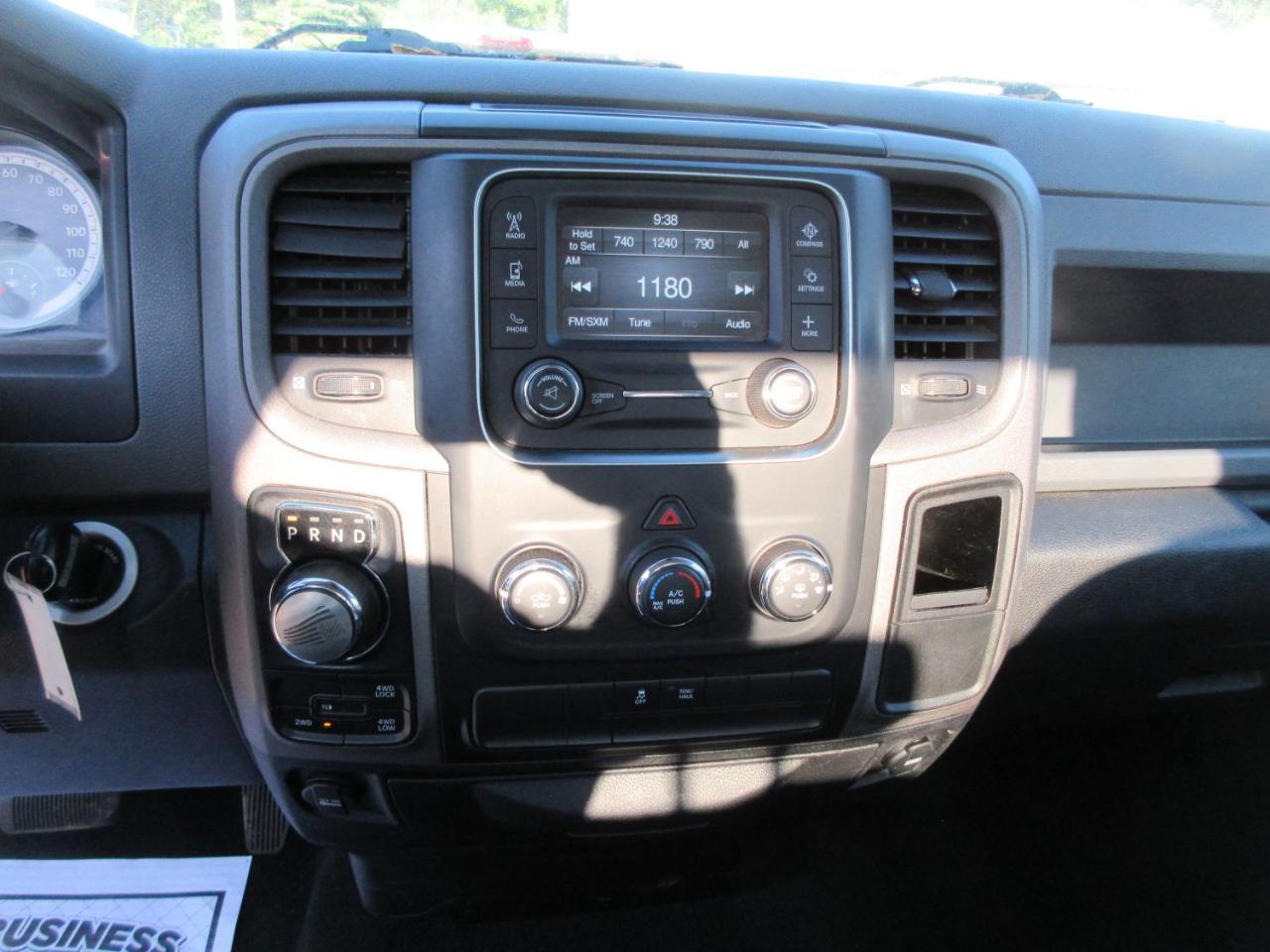RAM 1500 Tradesman Quad Cab 4WD 2017