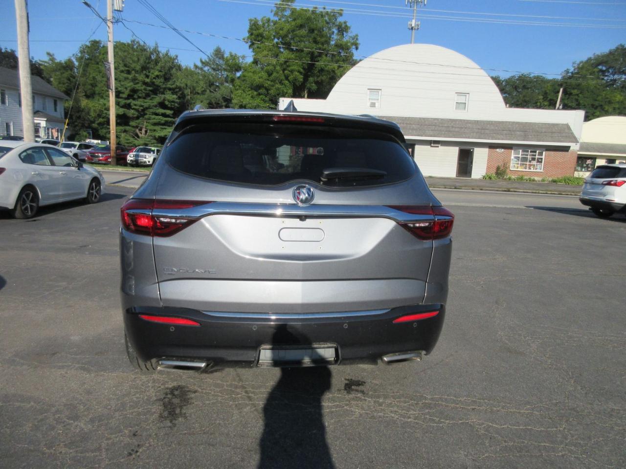 Buick Enclave Essence AWD 2020