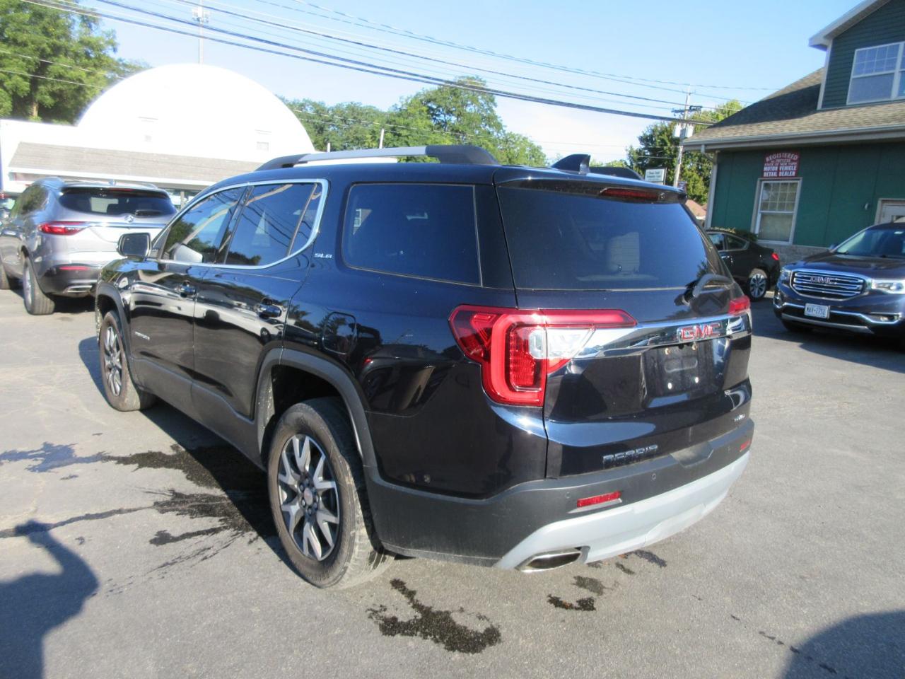 GMC Acadia SLE-1 AWD 2021