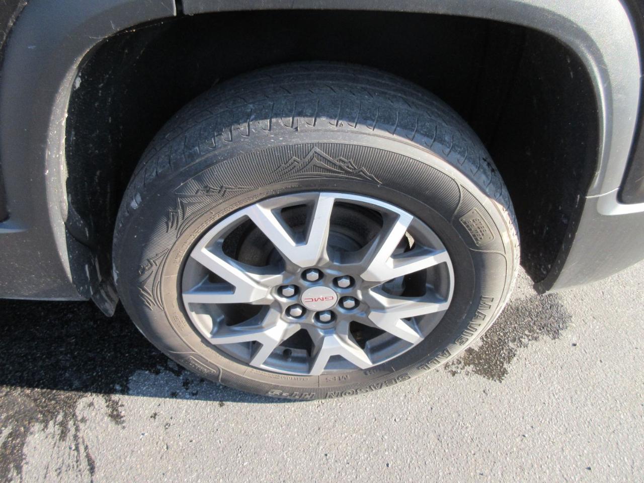 GMC Acadia SLE-1 AWD 2021