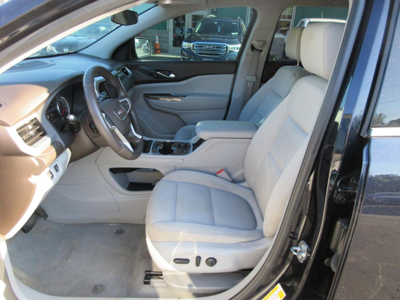 GMC Acadia SLE-1 AWD 2021