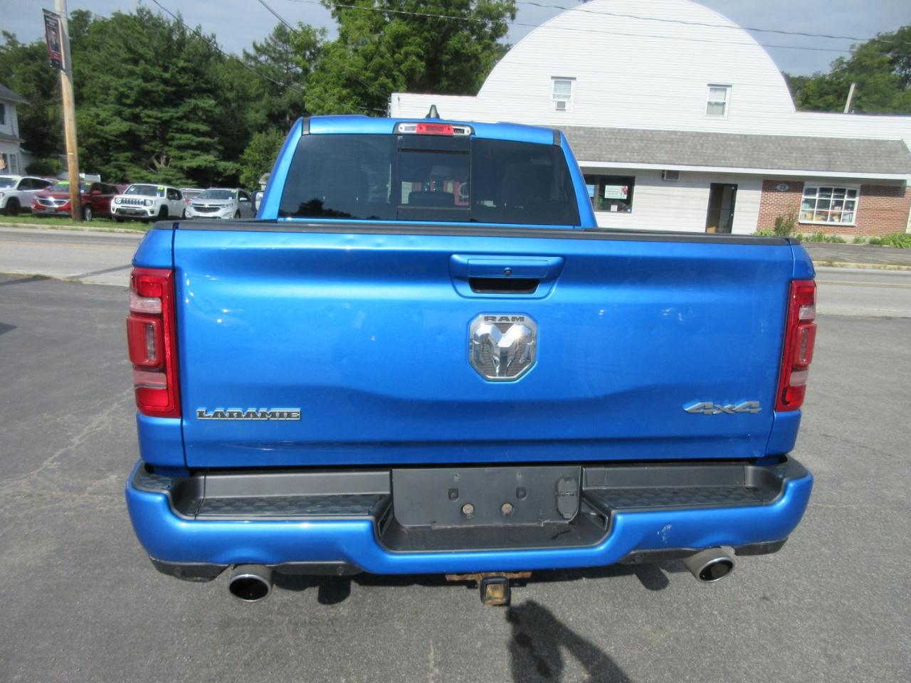RAM 1500 Laramie Crew Cab SWB 4WD 2021