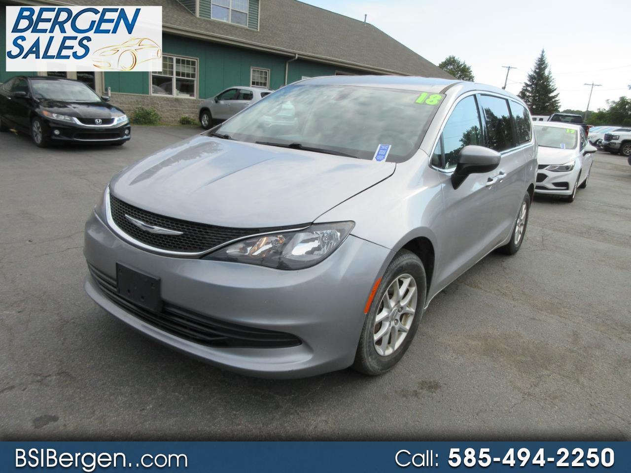 Chrysler Pacifica LX 2018