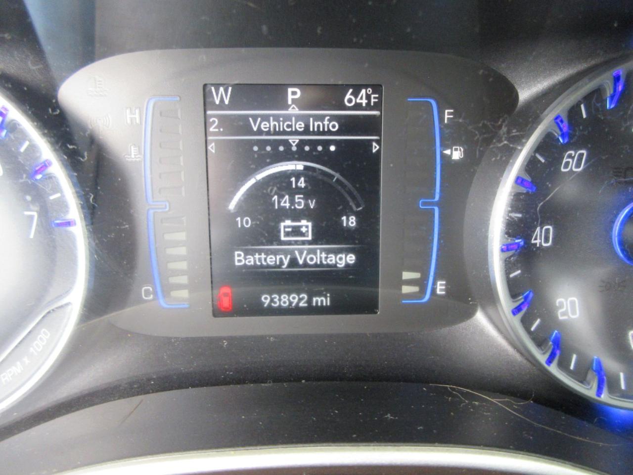 Chrysler Pacifica LX 2018