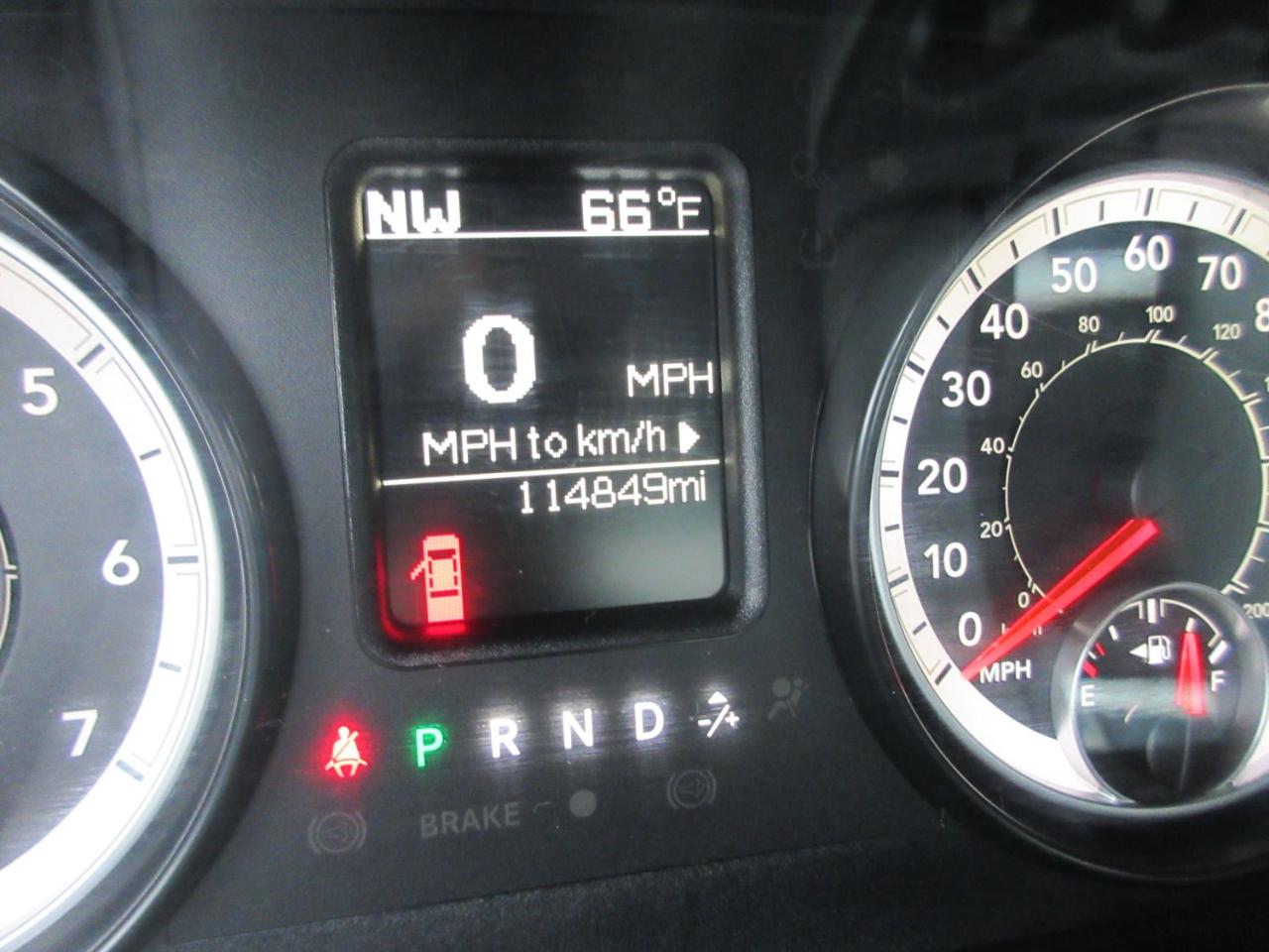 RAM 1500 SLT Quad Cab 4WD 2016