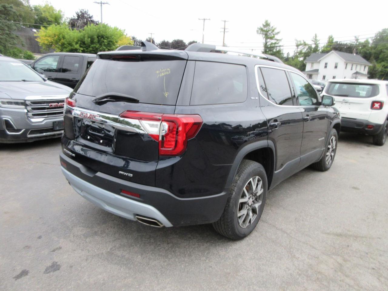 GMC Acadia SLE-1 AWD 2021
