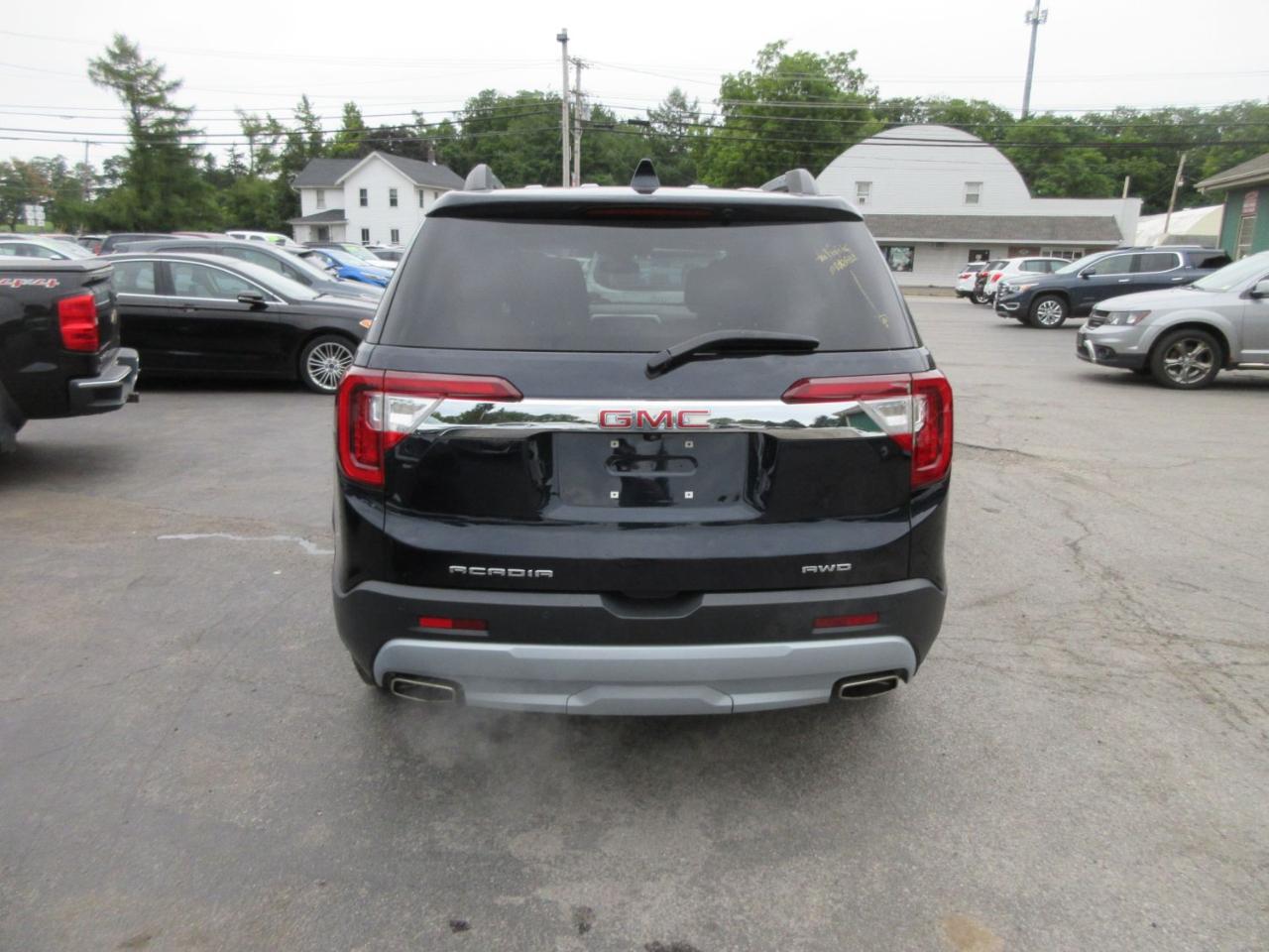 GMC Acadia SLE-1 AWD 2021