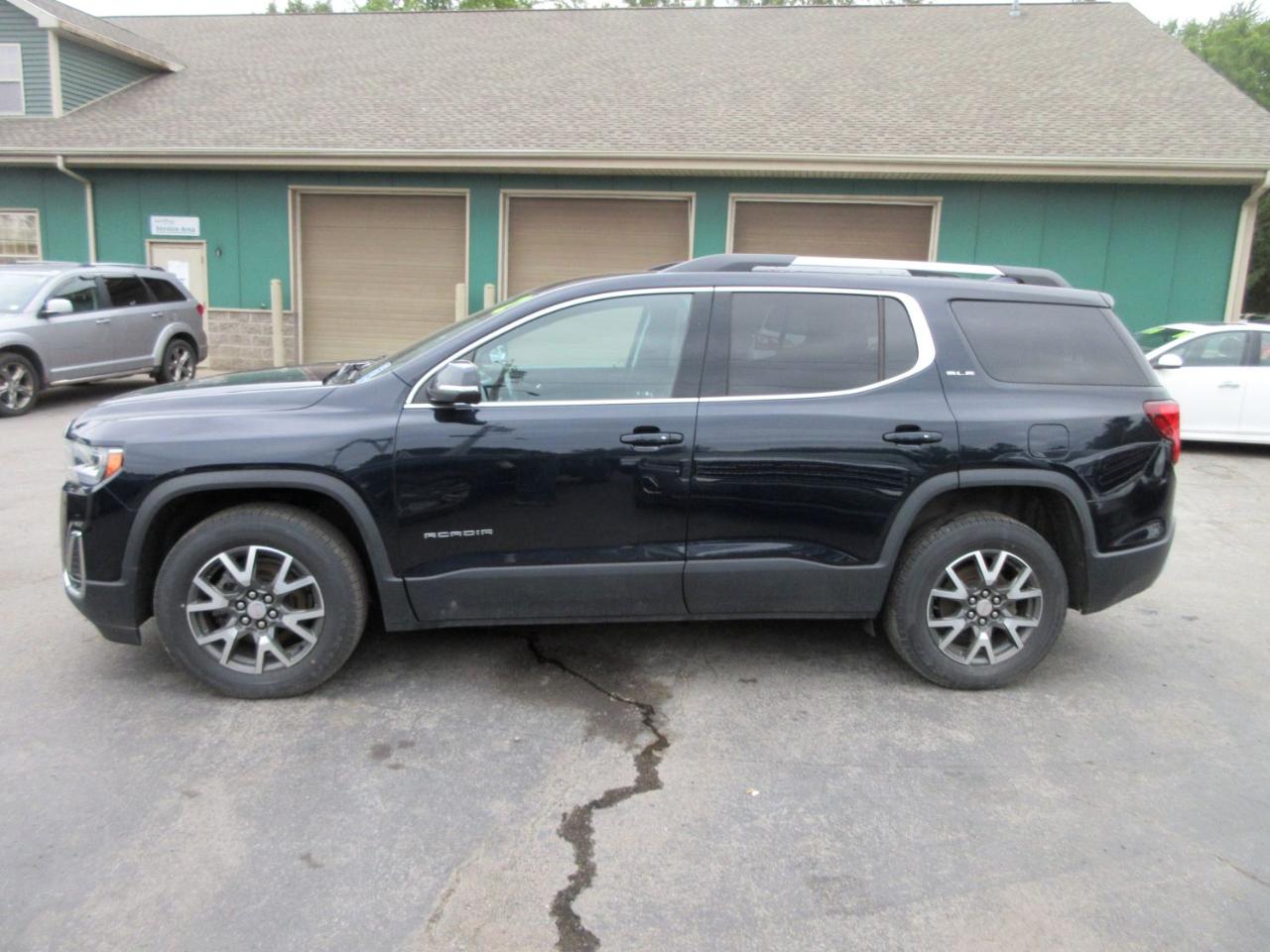 GMC Acadia SLE-1 AWD 2021