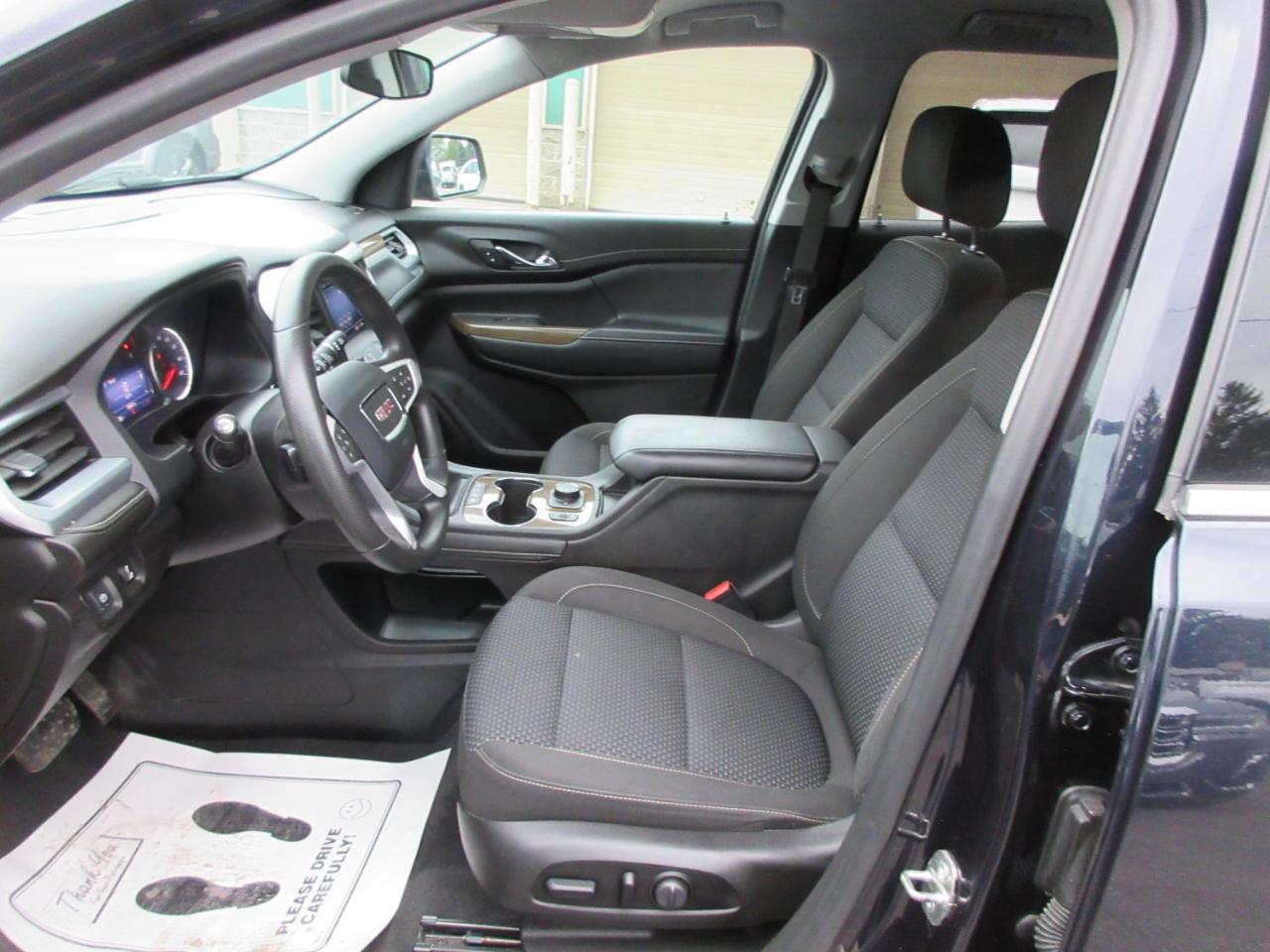 GMC Acadia SLE-1 AWD 2021