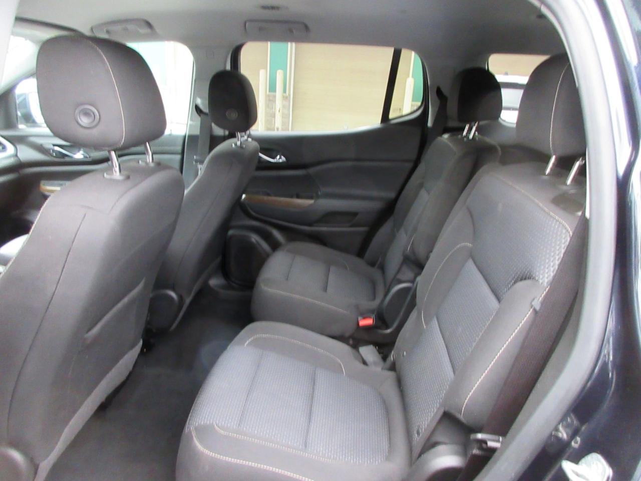 GMC Acadia SLE-1 AWD 2021