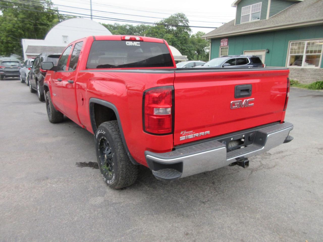 GMC Sierra 1500 Base Double Cab 4WD 2017