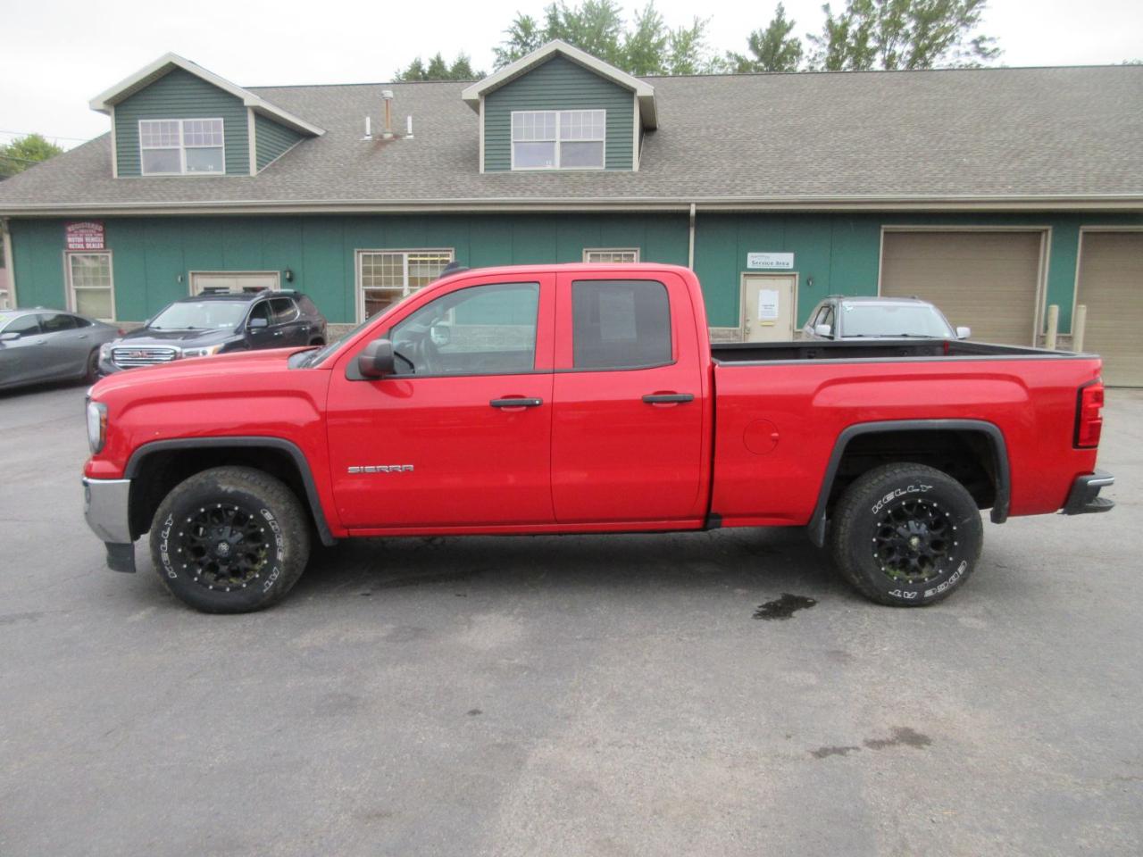 GMC Sierra 1500 Base Double Cab 4WD 2017