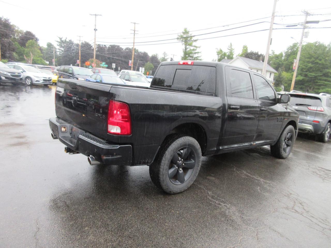 RAM 1500 SLT Crew Cab SWB 4WD 2018