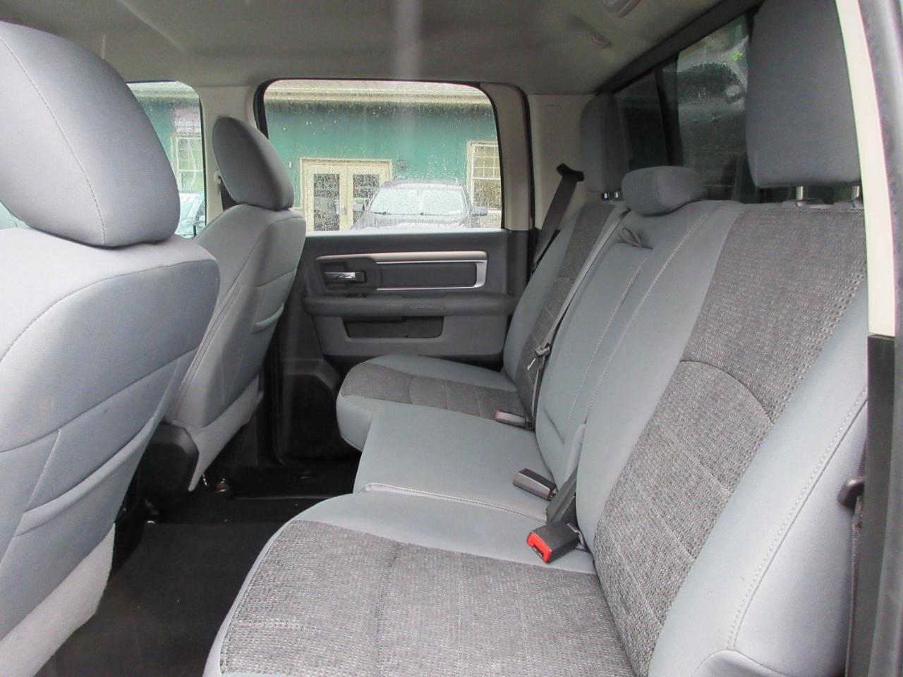 RAM 1500 SLT Crew Cab SWB 4WD 2018