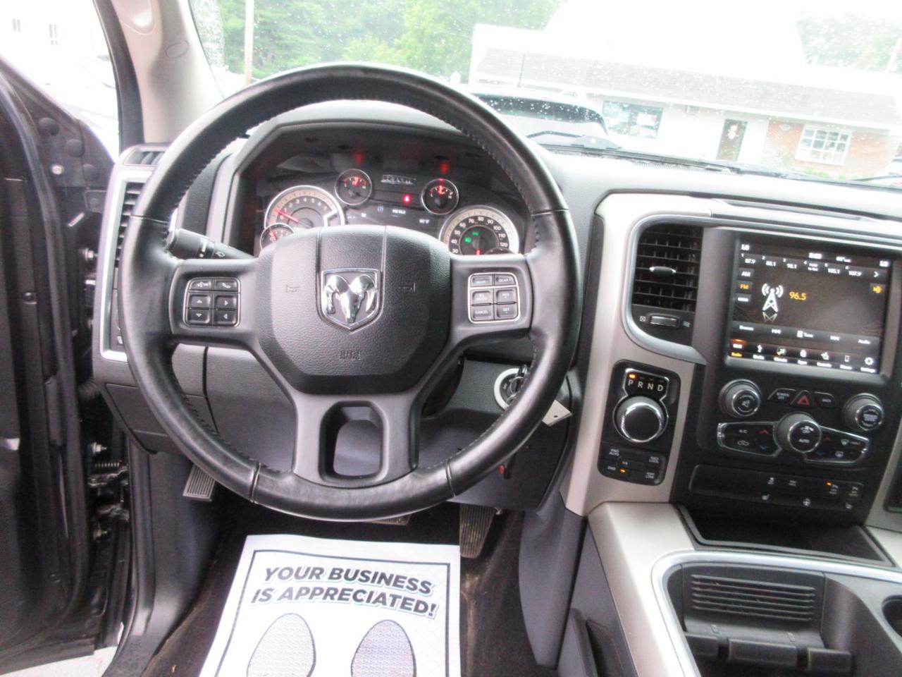 RAM 1500 SLT Crew Cab SWB 4WD 2018