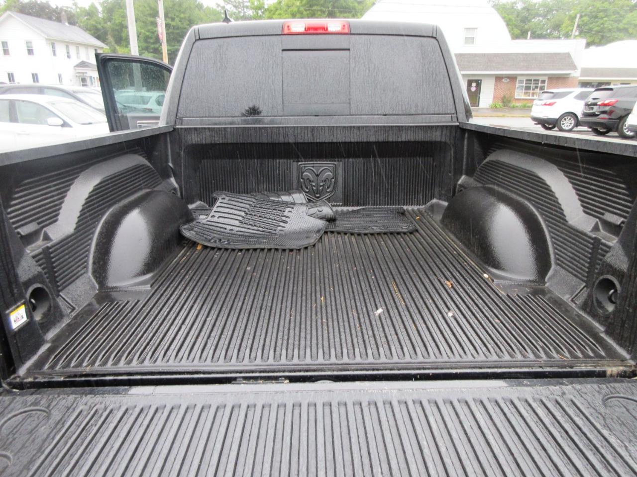 RAM 1500 SLT Crew Cab SWB 4WD 2018