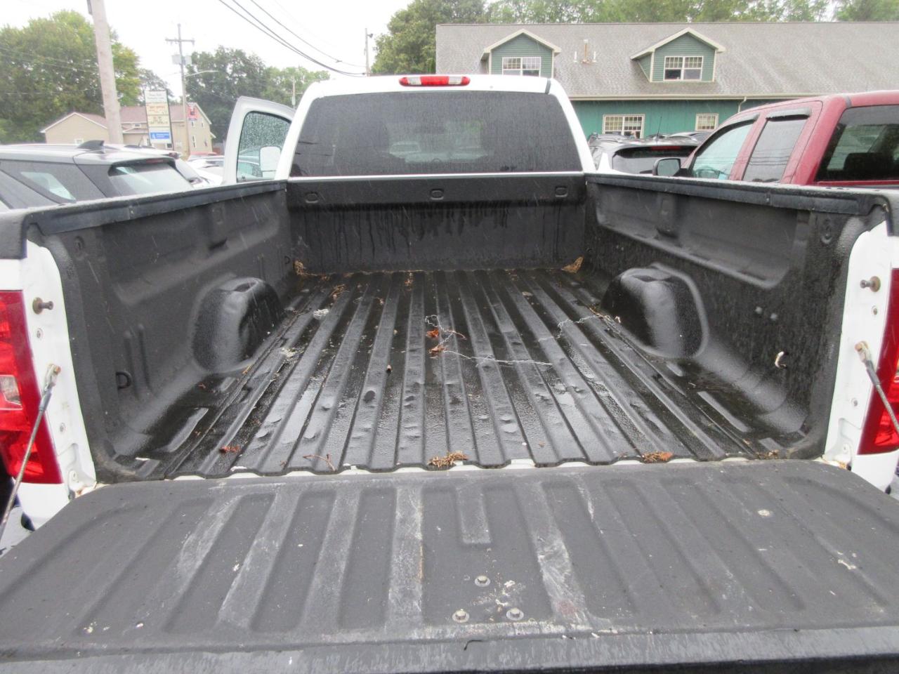 Chevrolet Silverado 2500HD Work Truck Crew Cab 4WD 2013