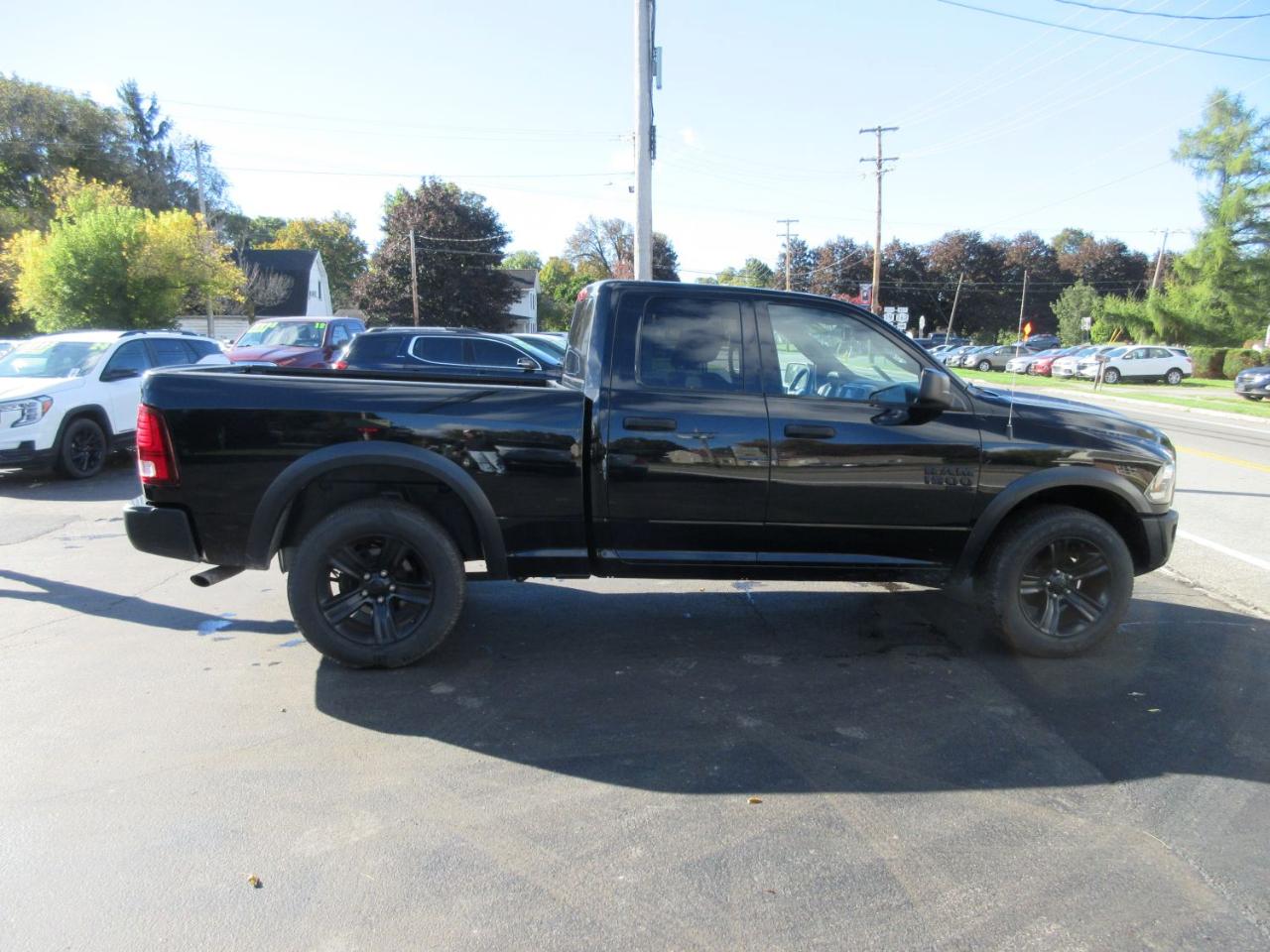 RAM 1500 SLT Quad Cab 4WD 2022