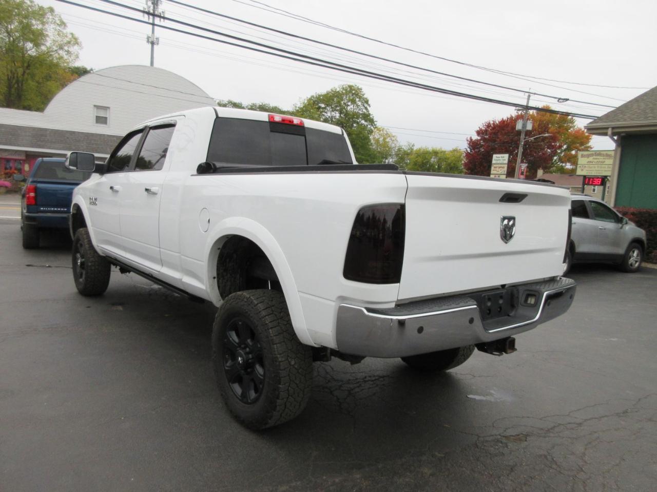 RAM 2500 Laramie Mega Cab 4WD 2014