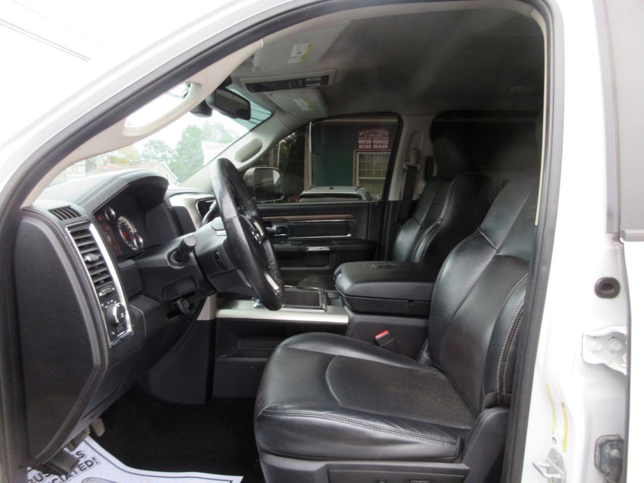 RAM 2500 Laramie Mega Cab 4WD 2014