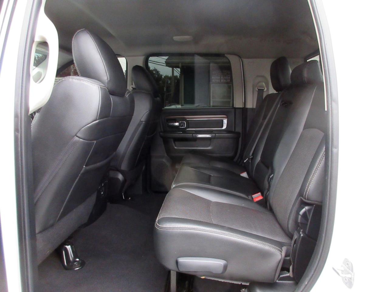 RAM 2500 Laramie Mega Cab 4WD 2014