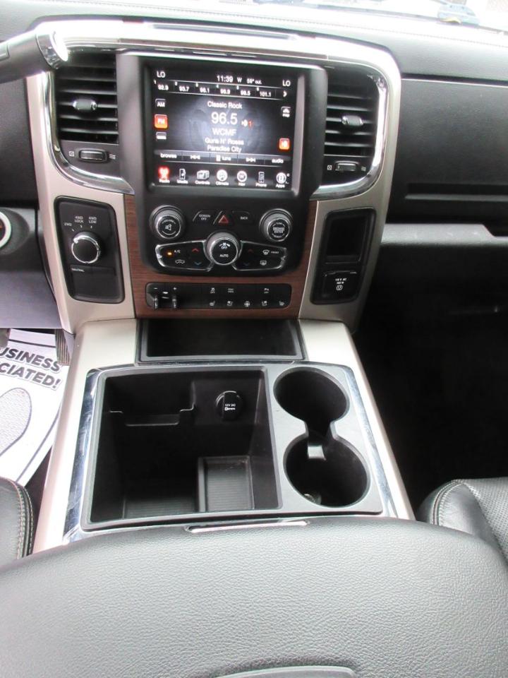 RAM 2500 Laramie Mega Cab 4WD 2014