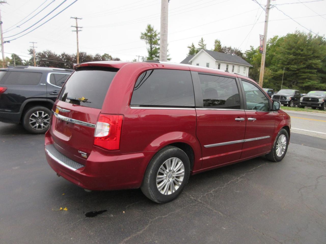 Chrysler Town & Country Limited 2016