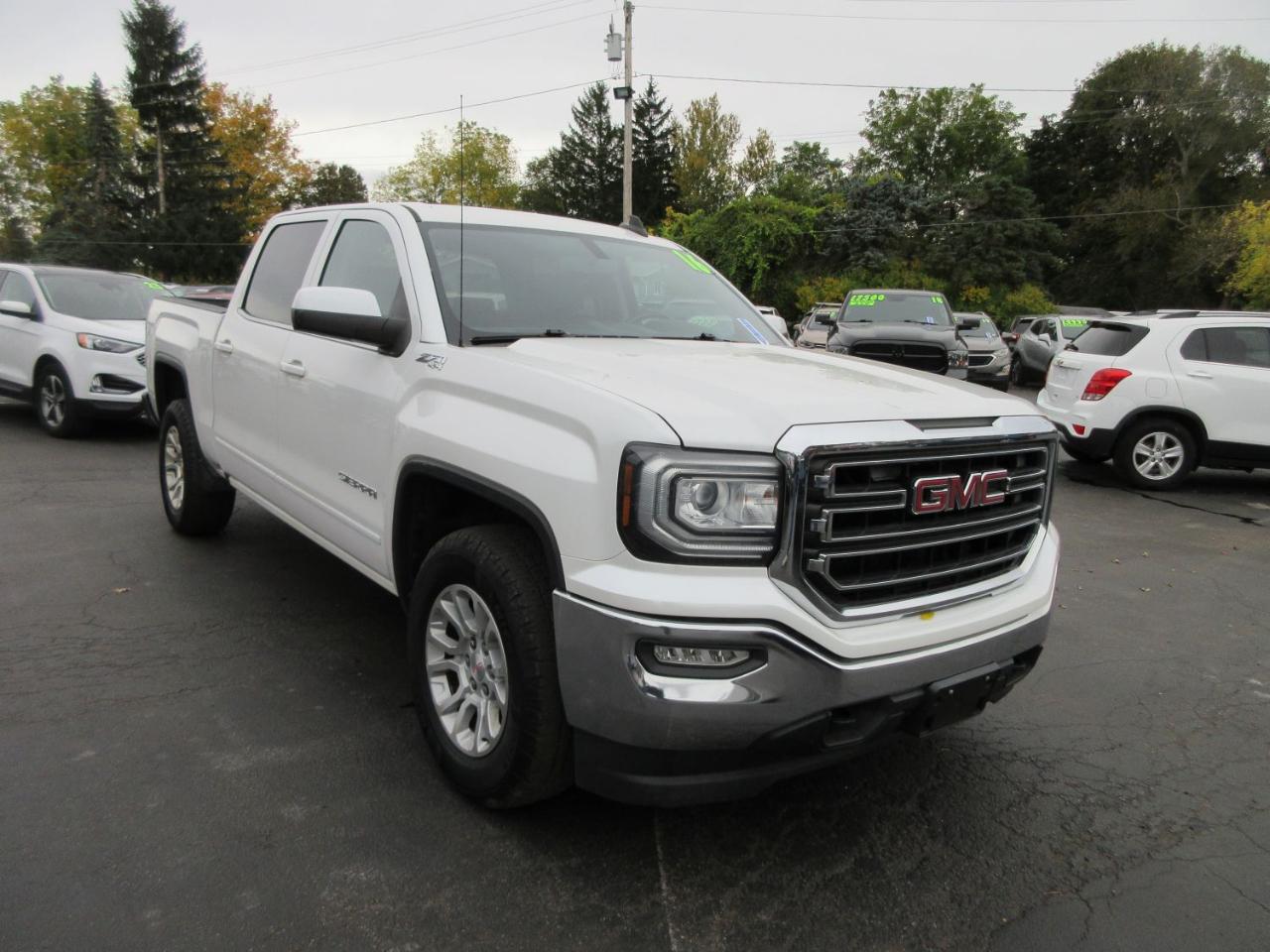 GMC Sierra 1500 SLE Crew Cab Long Box 4WD 2016
